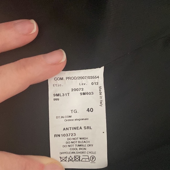 ARMANI-Collezioni Stunning Classic Black Angora/Wool/Cashmere Coat barely worn - Picture 11 of 12